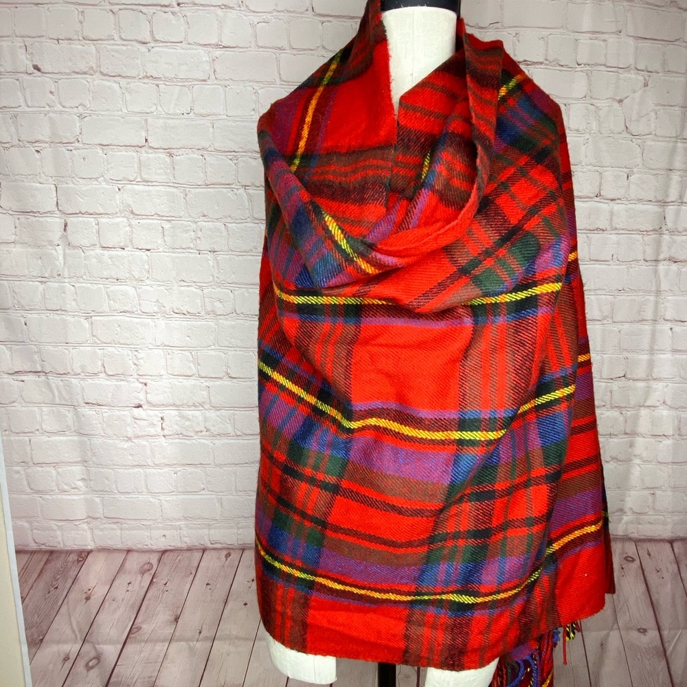 Famous Merona Check Wrap
